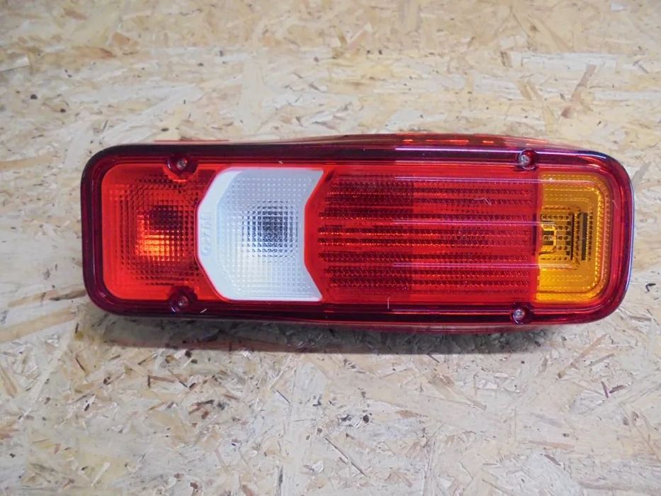 LAMPA TYŁ LEWA IVECO DAILY 2022-KONTENER