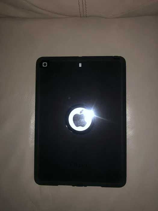 Capa Otterbox para iPad (10,2 polegadas) (7ª, 8ª, 9ª geração)