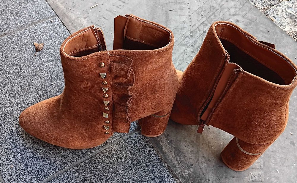 Botins creme senhora