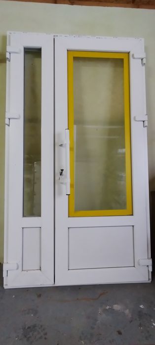 Продам металопластикові двері