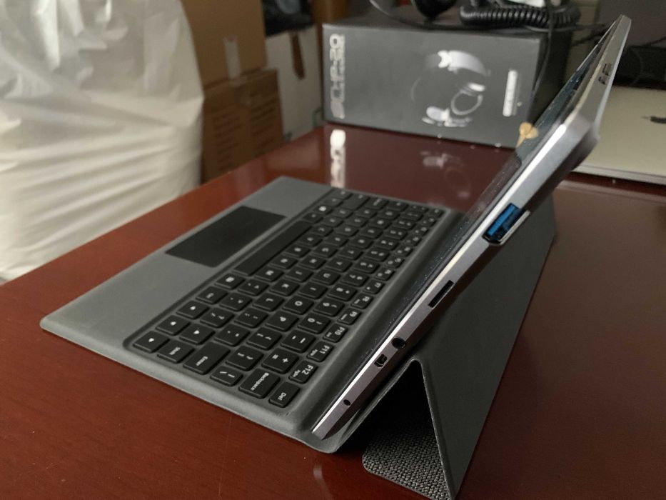 Computador Portátil Tablet PC Windows 10'' Touchscreen