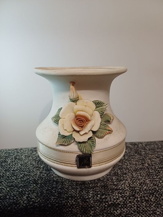 Wazon z epoki PRL staroć