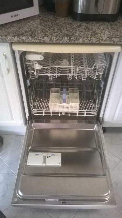 vende se maquina de lavar loiça