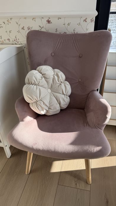 Fotel Moss uszak Homla liliowy fiolet róż