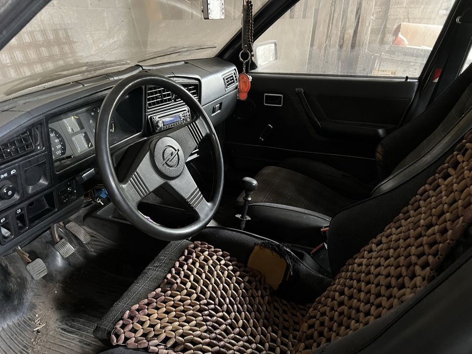 Opel ascona 1,6D /обмен на мото