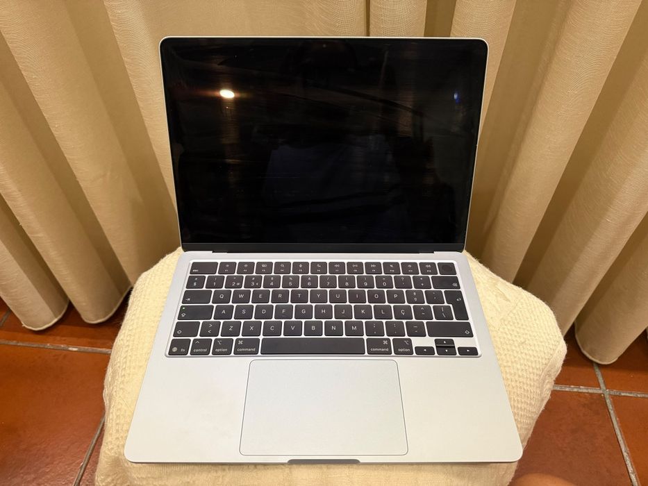 Macbook air m4 16gb 256gb
