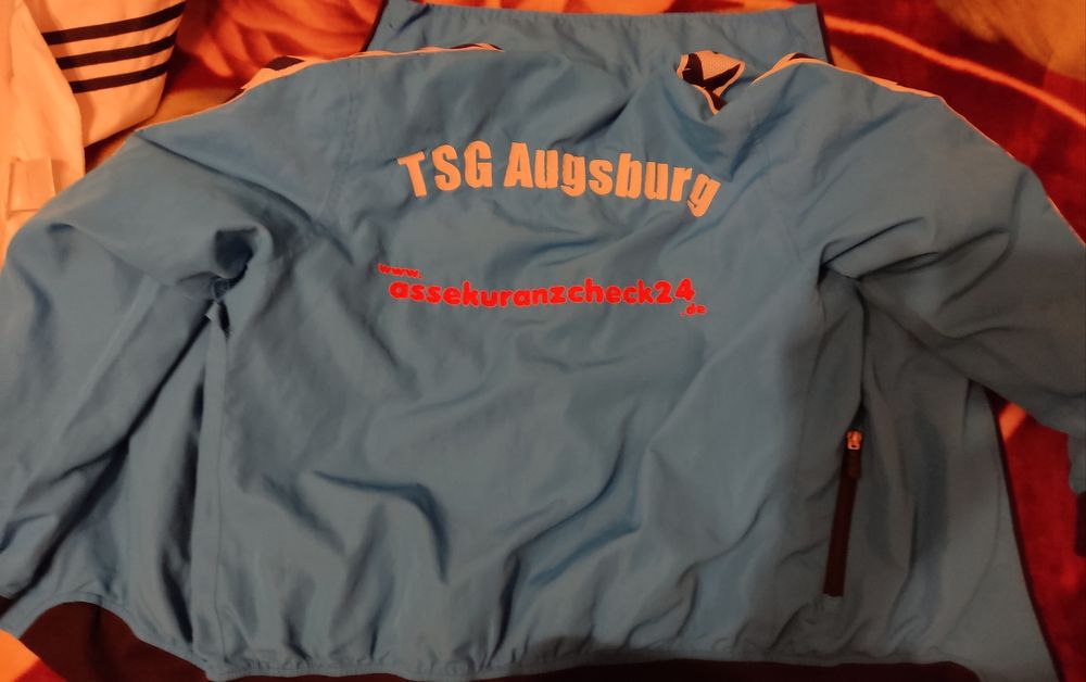 Олімпійка hummel