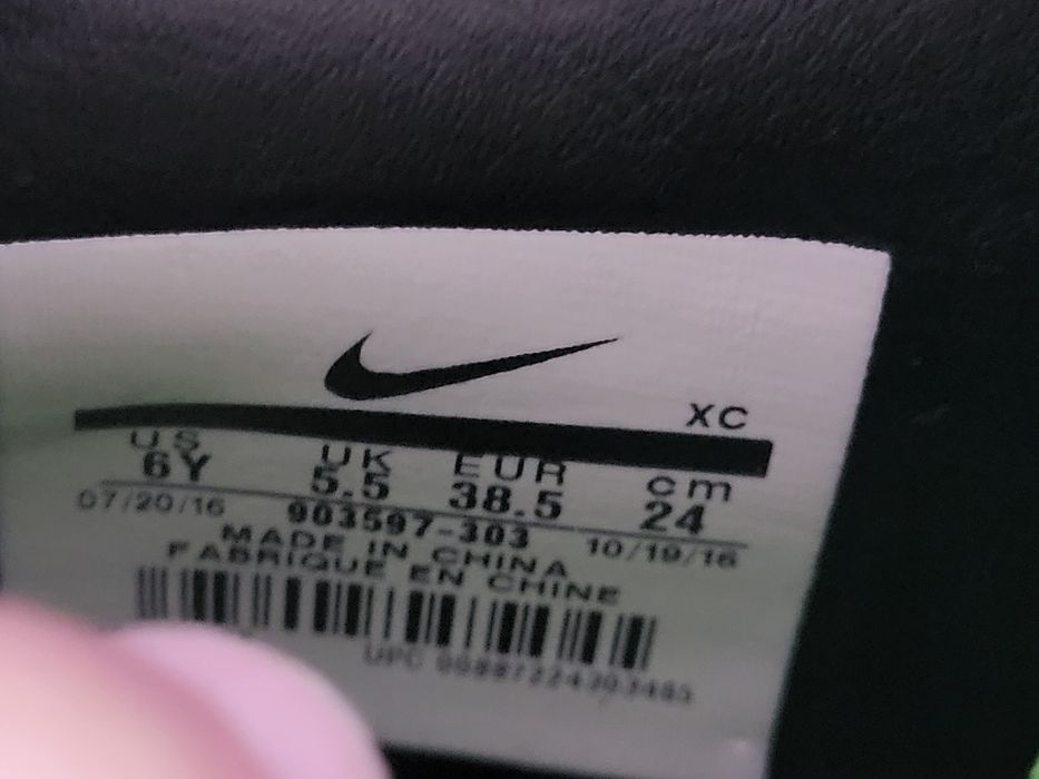 Chuteiras Nike verdes