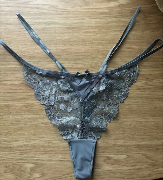 Нові стрінги 2Xl Hunkemoller сіро-блакитні з портупейками