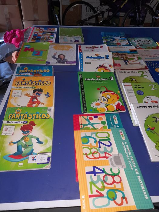 Livros do 2 ano várias disciplinas e editoras