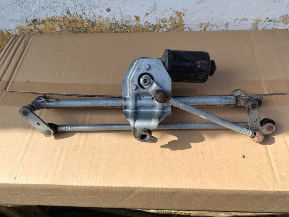 Motor para limpa para brisas frontal.