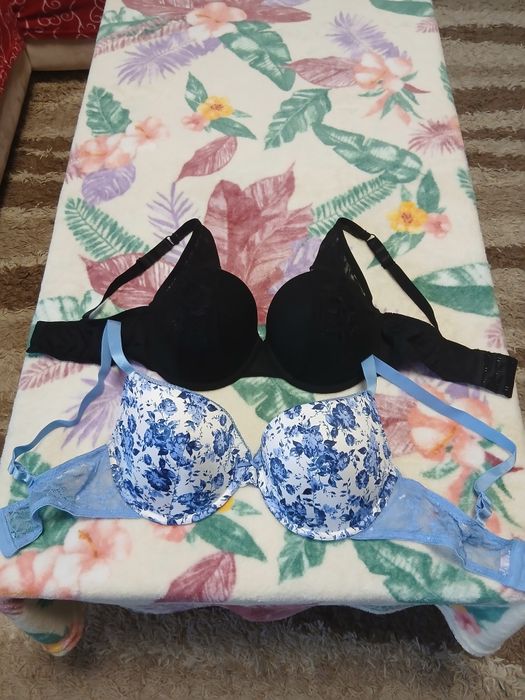 Biustonosze 2 szt 80C