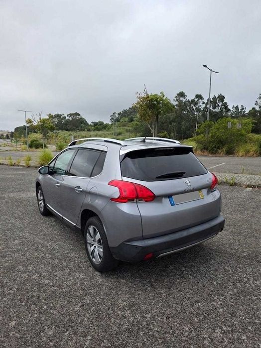 Peugeot 2008 — fotografia 4
