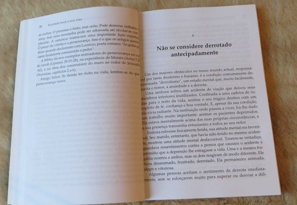 Livro "Valorize mais a sua Vida"- Autor A. Ballach - páginas: 162