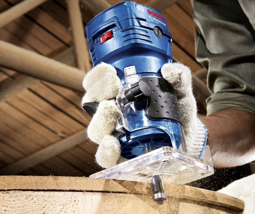 BOSCH Frezarka Krawędziowa Osprzęt 550 W