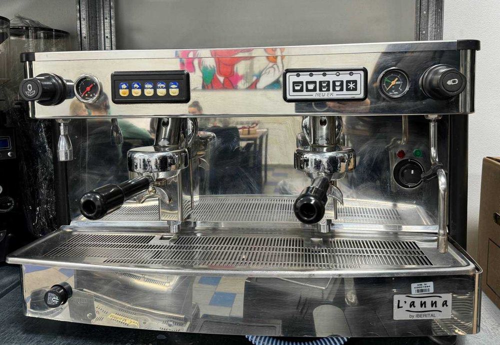 Профессиональная кофемашина Iberital Lana,кавомашина/кавоварка