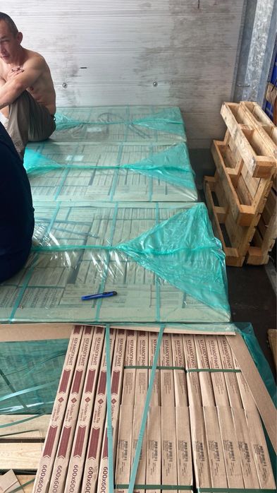 Вантажні перевезення + Вантажники