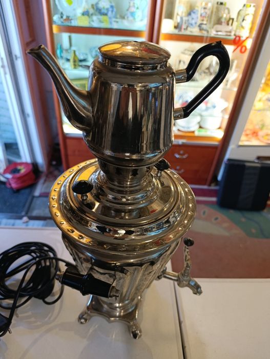 Kolekcjonerski samowar na herbatę