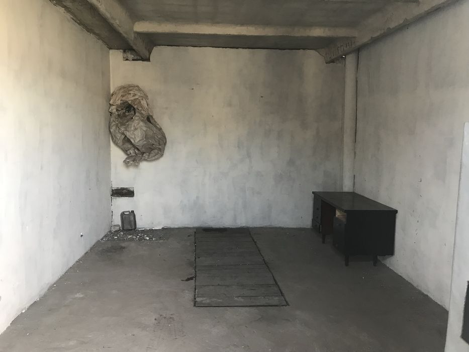 Оренда капітального гаражу в центрі міста.