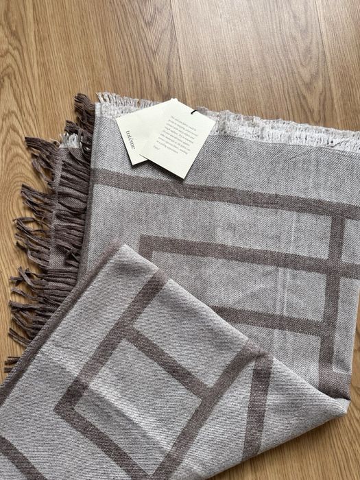 Cachecóis  Toteme 88% lã 15% caxemira