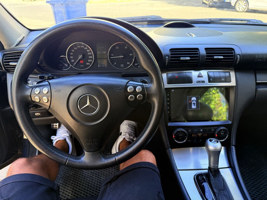 Mercedes C220cdi Avantgard sport edicion 2004