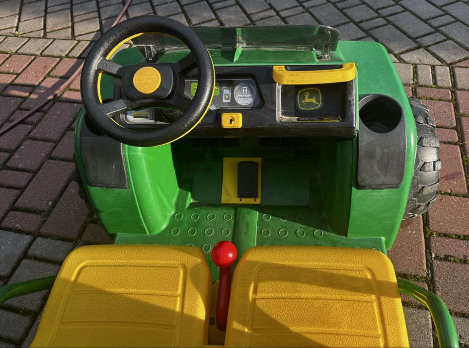 John Deere samochód elektryczny 4x4