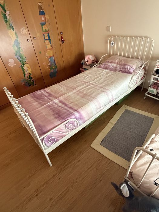 Cama extensível IKEA MINNEN em bom estado de cor branca - 2 disponiveis