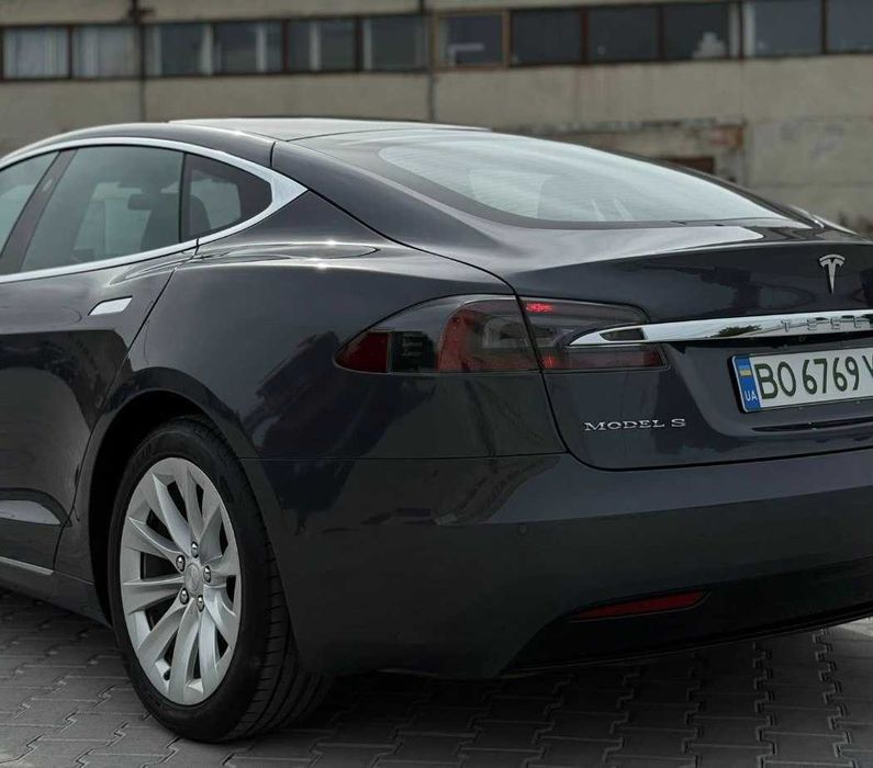 TESLA model s 2018