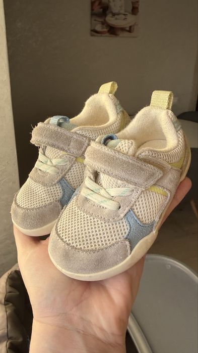 Кросівки zara 21