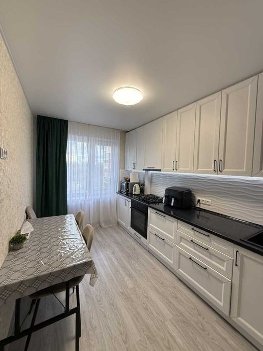 3к.квартира, Алмазний, окремі кімнати,  4/9, 66м2