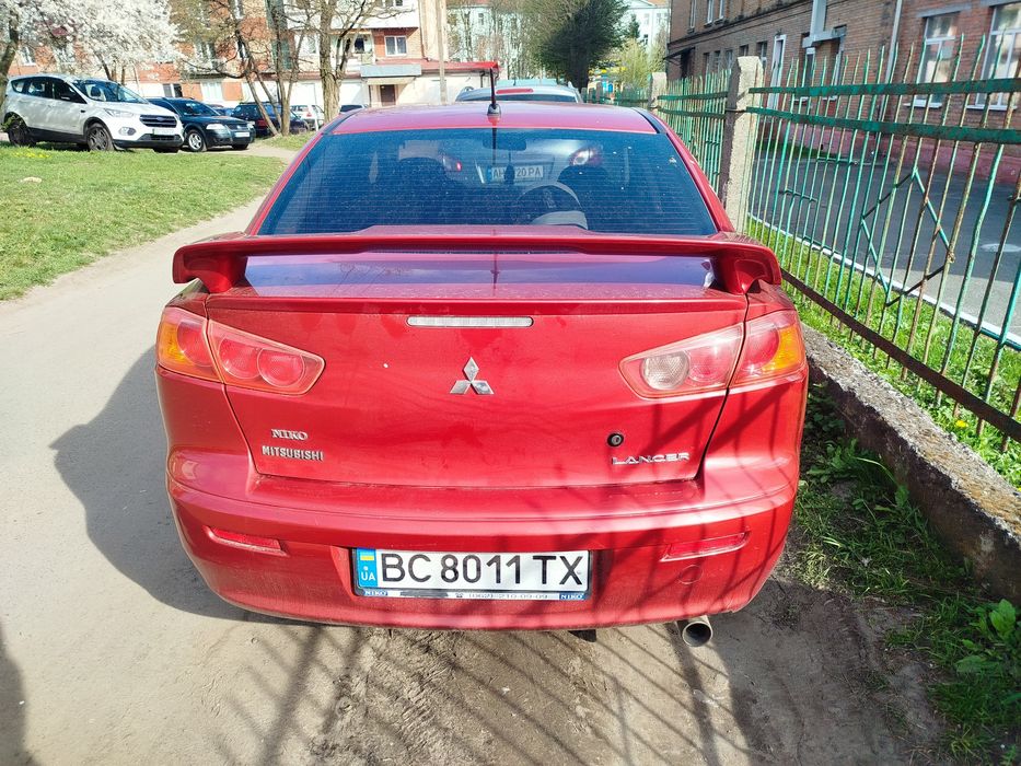 Мітсубісі лансер 10