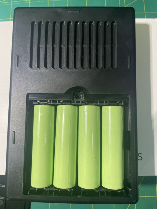 ИБП для роутеров DC1018L 5 В 9 В 12 В укомплектован аккумуляторами