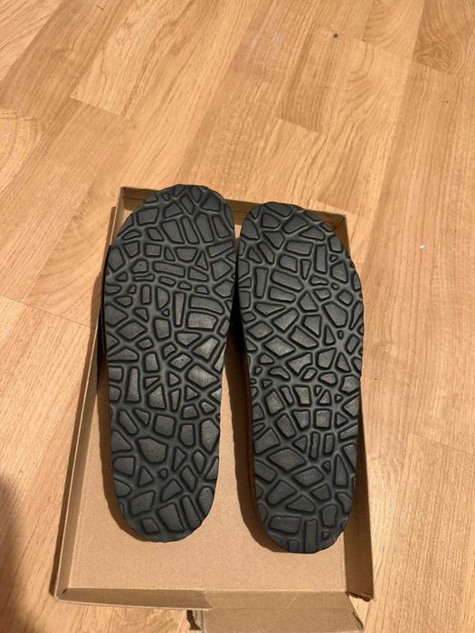 Nowe Venezia damskie klapki z kamieniami