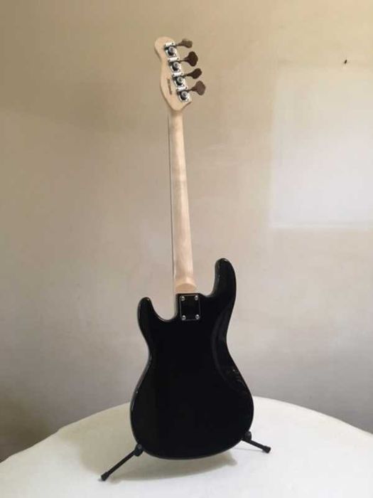 Baixo novo JMS PB Roadburner com garantia