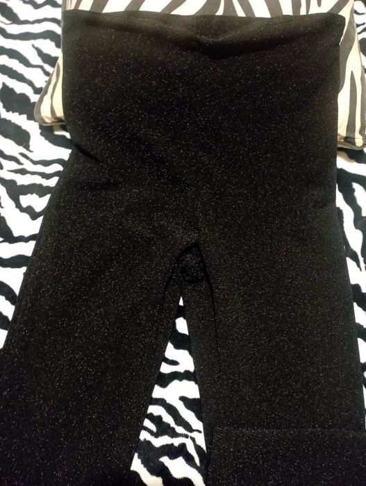 Calça boca de sino brilhos