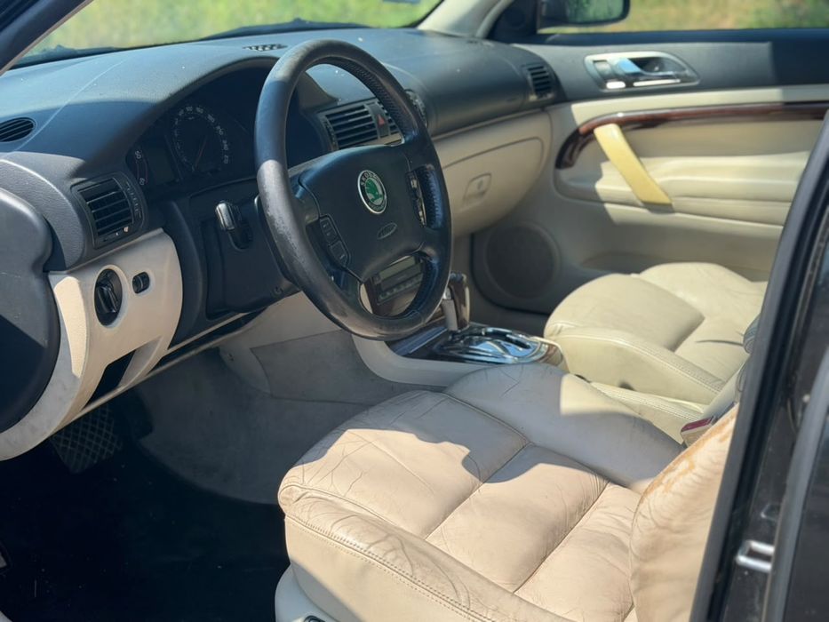 Skoda Superb 1.9 дизель автомат