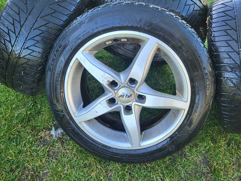 Kpl opon zimowych z felgami opel Insignia 225/50 R17