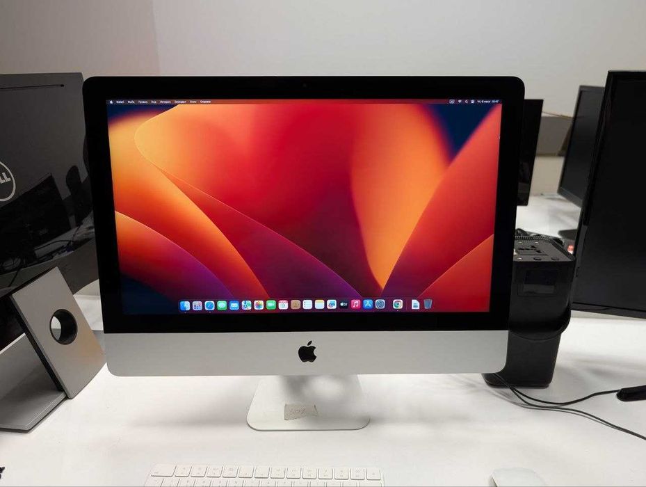Apple  iMac 21.5", 2017, 4К, 16/256 + клавіатура, мишка
