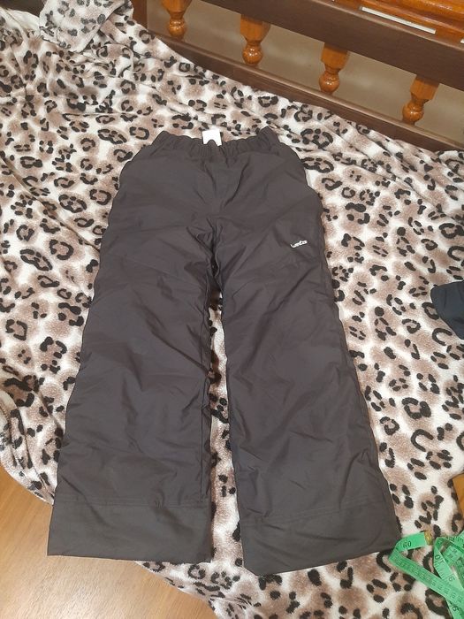 Штаны   на мал ,дев теплые  р 134,140 новые декатлон