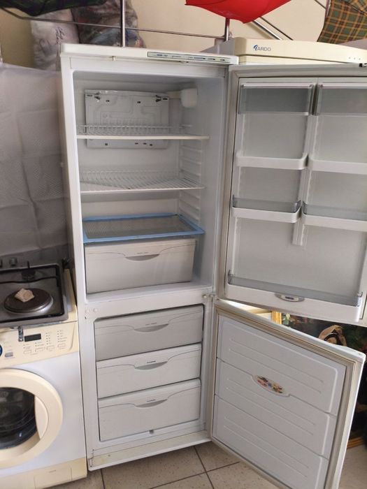 Продам холодильник  в гарному стані Місто Херсон