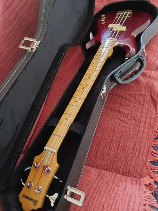 Baixo Ibanez Roadster '82