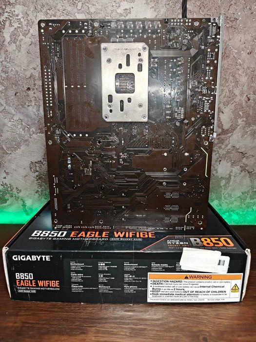 Материнська плата Gigabyte B850 Eagle Wifi6E (AM5) 7000-9000 AMD