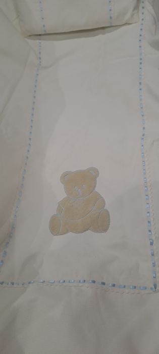 Colcha para cama bebé beje e azul bebé