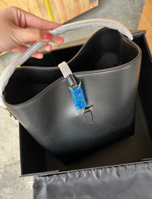 Torebka shopper Saint Laurent czarna skóra z pudełkiem