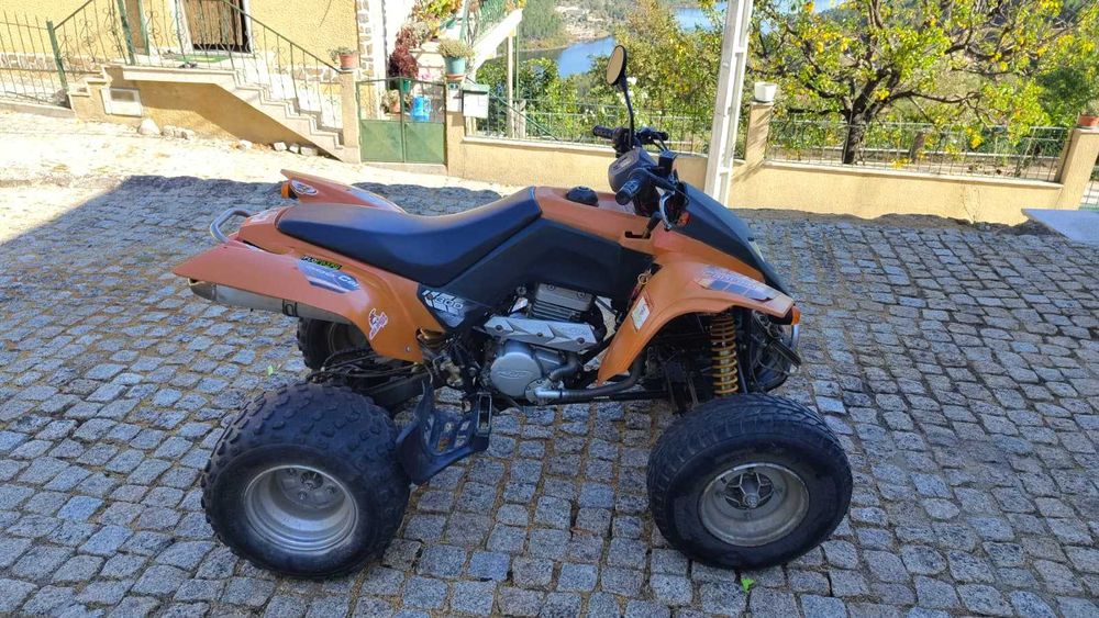 Moto 4 SMC Captain 300 2 Lugares