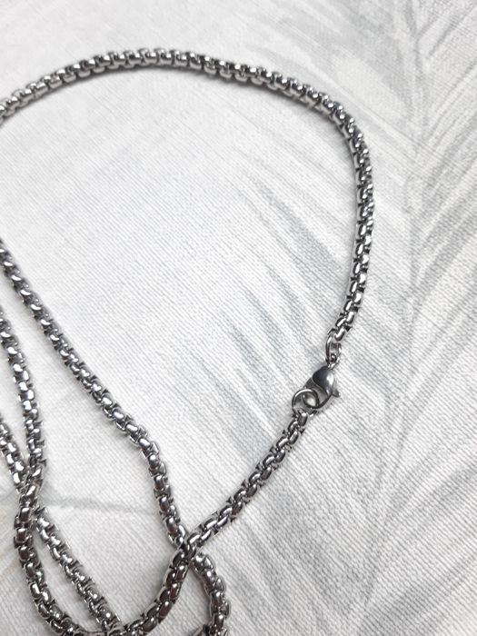 Corrente com caveira grande