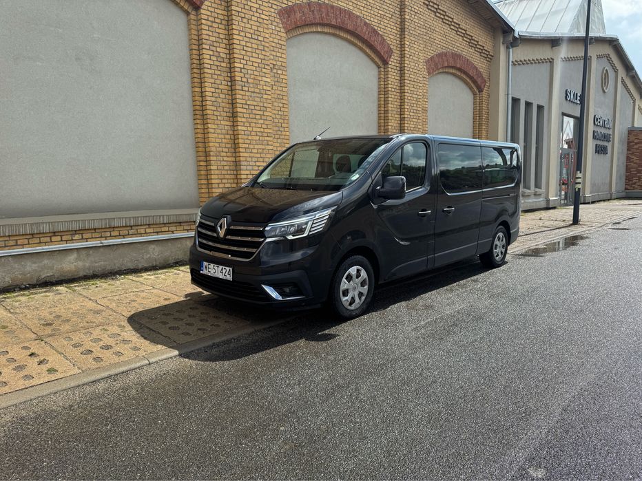 Wynajem busów 9cio osobowych