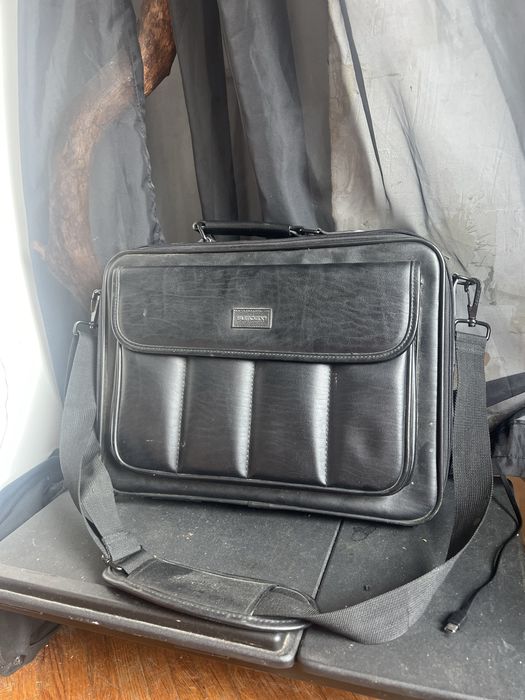 Сумка для ноутбука Dicota Sumdex 15-17”