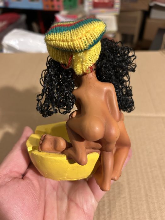 Erotismo cinzeiro made in Jamaica vintage
