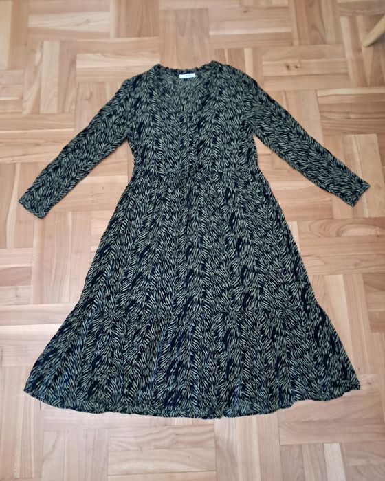 Sukienka długi rękaw  L  (100% wiskoza)